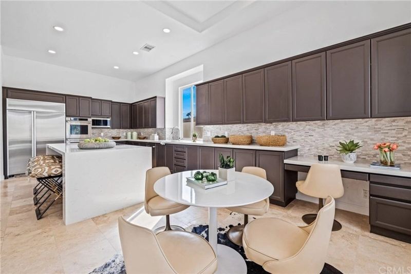 Kitchen with island and breakfast nook